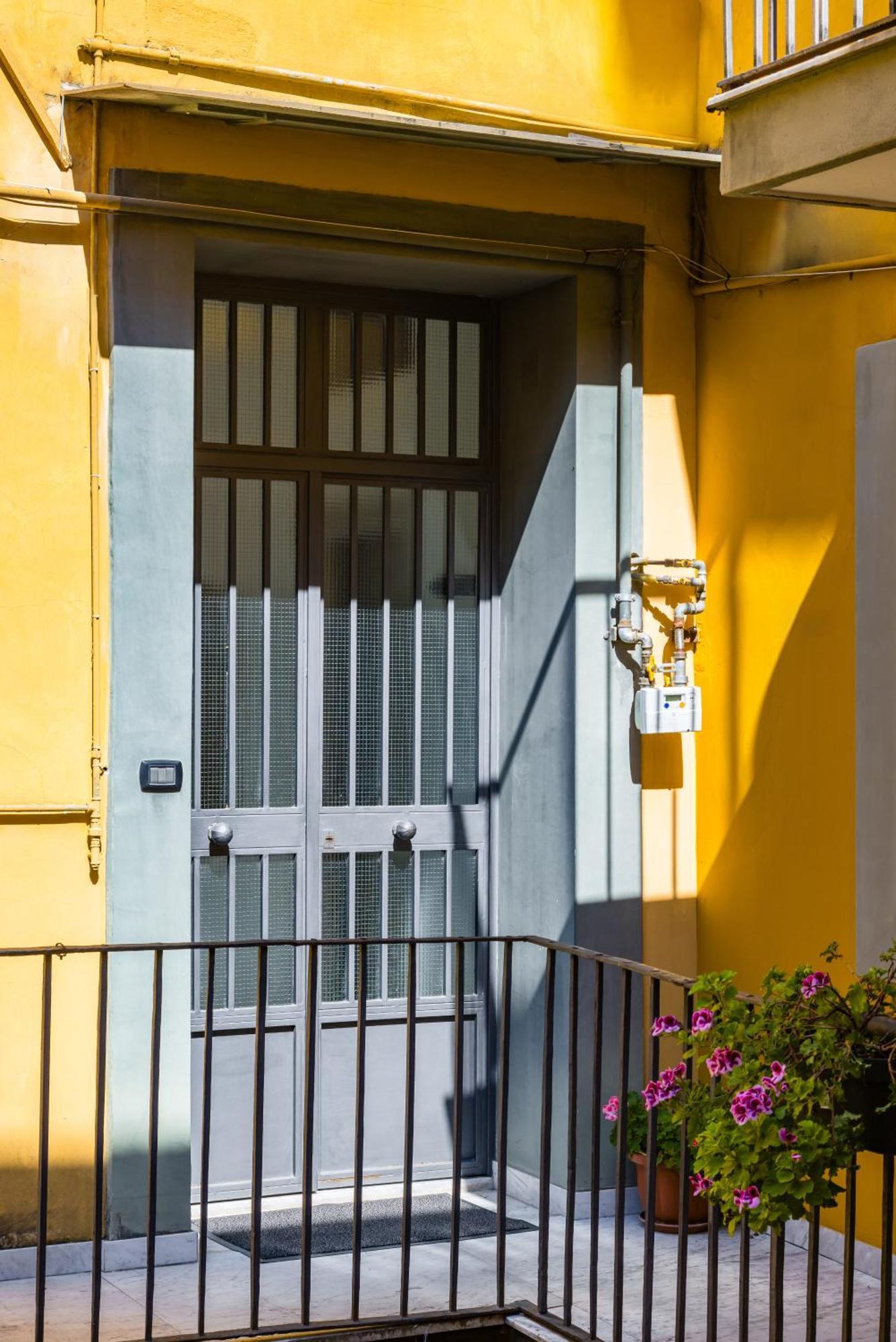 Palazzo Mormando - Modern Apartment Neapel Exterior foto